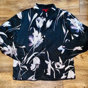 🛑 SOLD ‼️JONI B — WOMANS QUILTED BLACK & WHITE FLORAL 5-BUTTON, 2 POCKET BLAZER